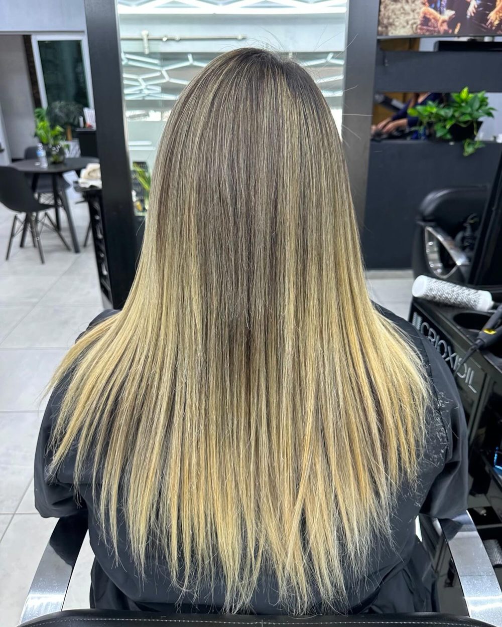 Balayage rubio en Armando Studio
